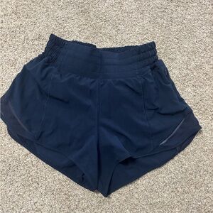 Lululemon Women's Navy Hotty Hot Shorts 2 (HR 2.5”)